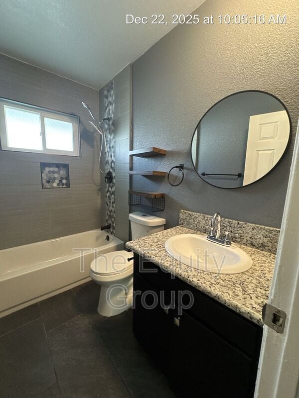 Building Photo - 510 N Encina St