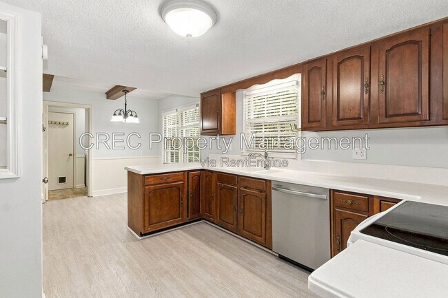 Building Photo - 321 Shaftesbury Ln