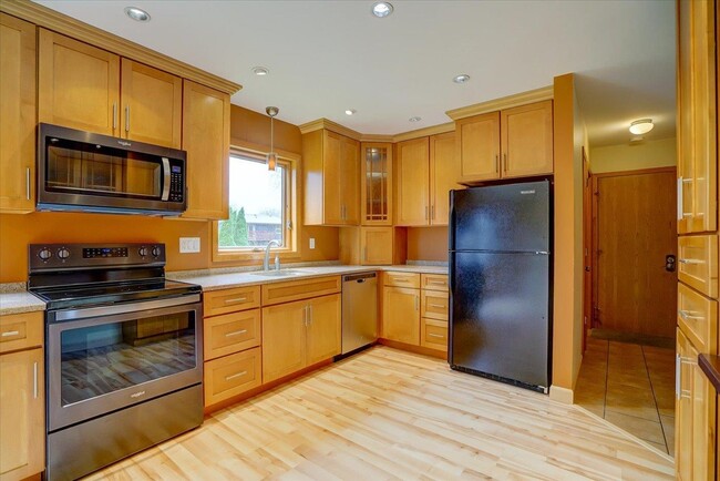 Building Photo - 5117 Hackney Way