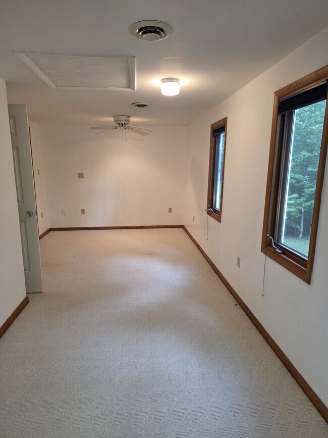 Building Photo - 7110 Ledo Rd