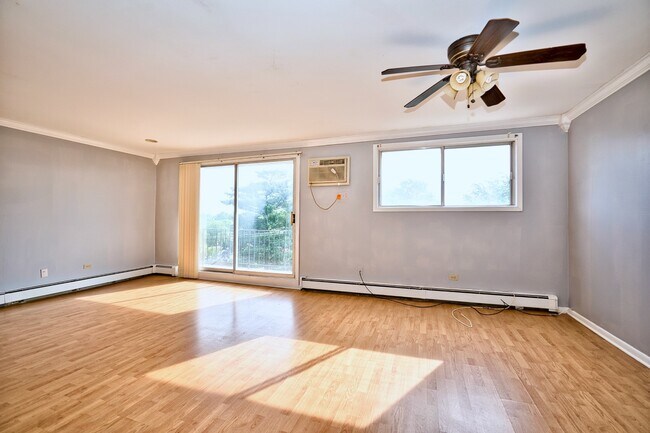 Building Photo - 9445 Kenton Ave
