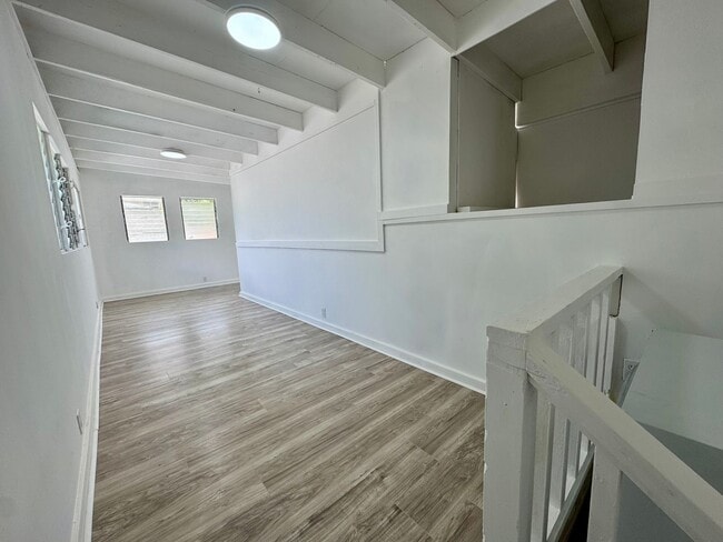 Building Photo - 1727 Mahani Loop