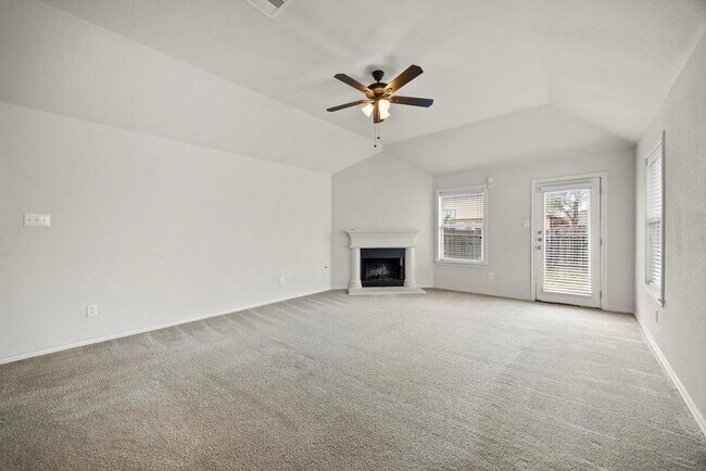 Building Photo - 2832 Mission Tejas Dr