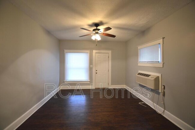 Building Photo - 528 E Raymond St
