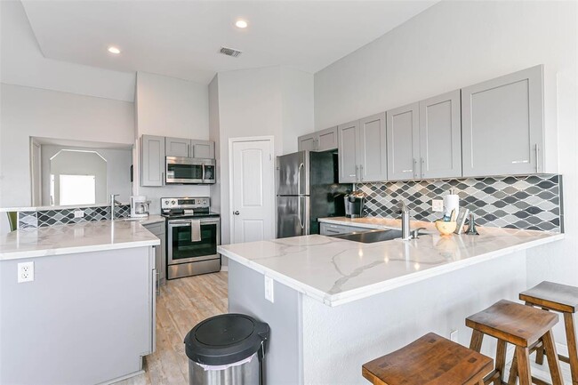 Building Photo - 17615 Termini-San Luis Pass Rd