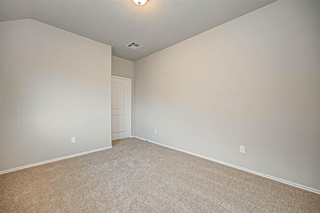 Building Photo - 1535 Munson Valley Rd