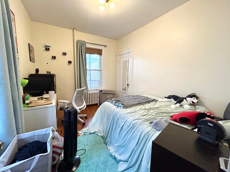 Building Photo - 12 Oswald St