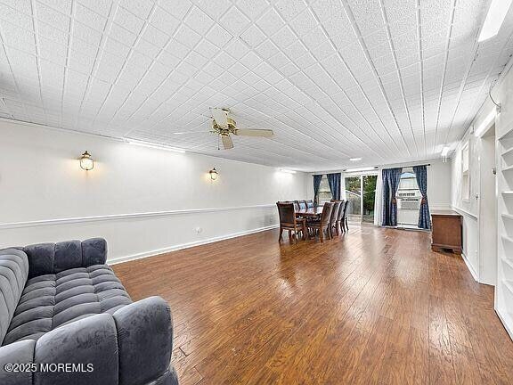 Building Photo - 674 Morford Ave