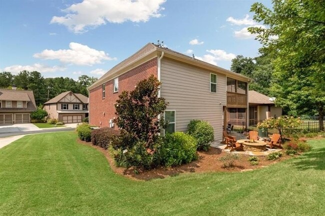 Building Photo - 10957 Waters Rd