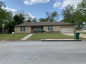 Building Photo - 1741 W Frey St