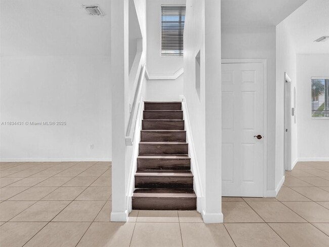 Building Photo - 2771 Treasure Cove Cir