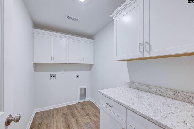 Building Photo - 151 Brockway Dr