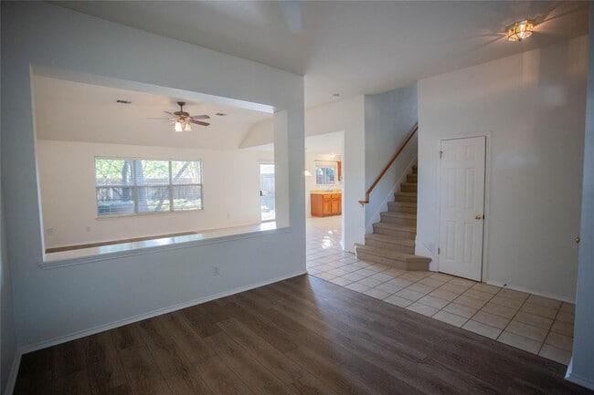 Building Photo - 2724 Cradlerock Terrace