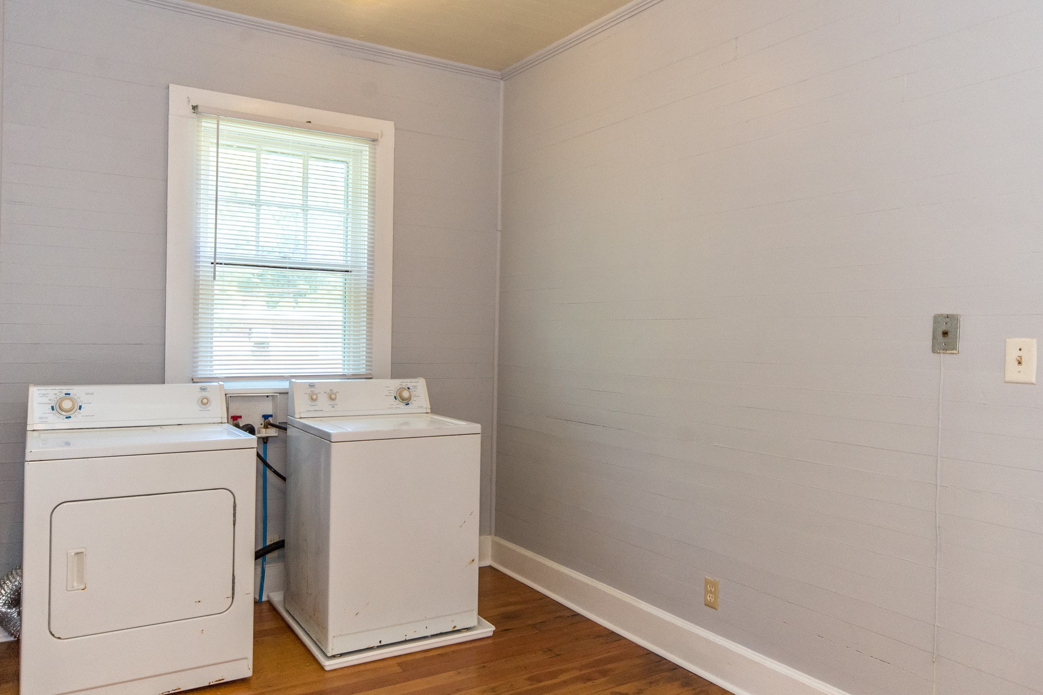 washer/dryer included - 36 Forrest St