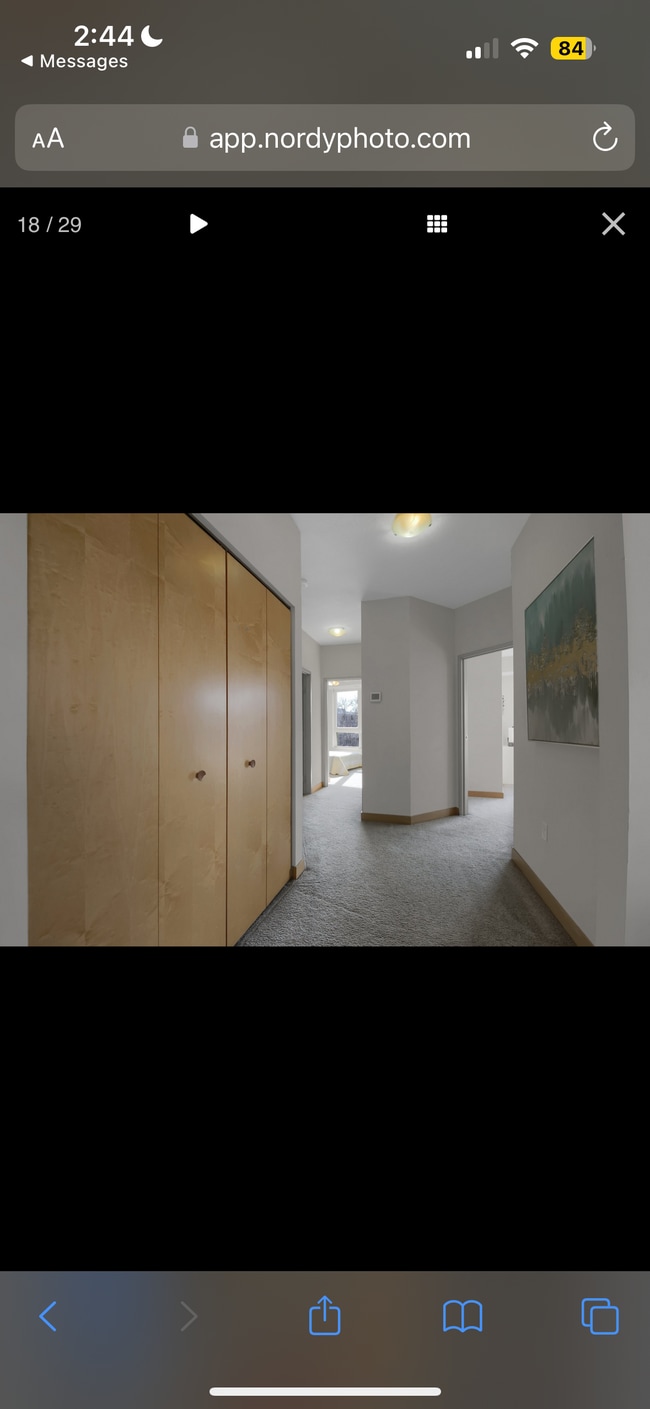 Building Photo - 2600 University Ave SE