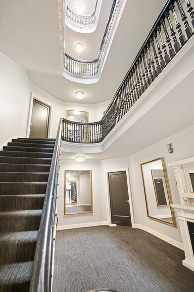 Lobby 2 - 1332 15th Street NW