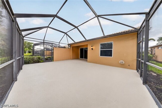 Building Photo - 15257 Cortona Way