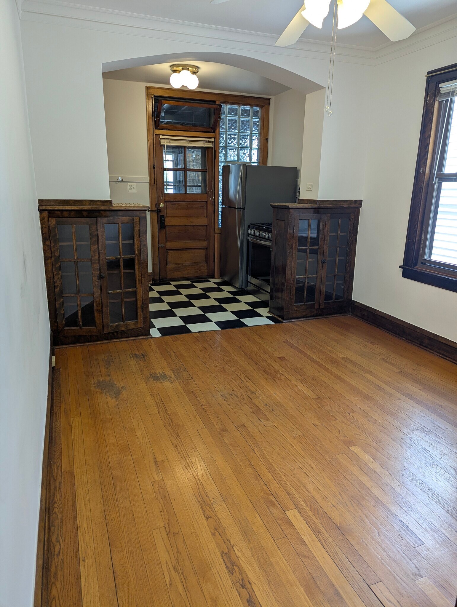 Building Photo - 3546 N Meade Ave