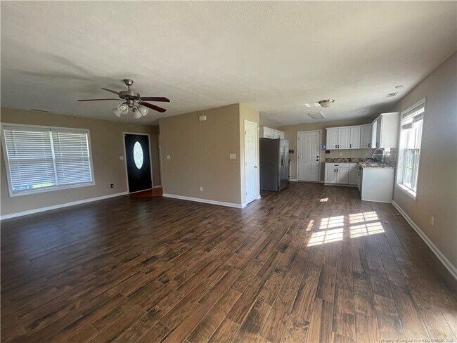 Building Photo - 6617 Valley Falls Rd