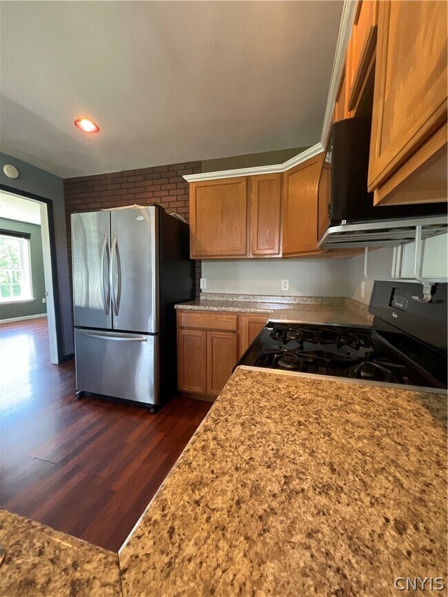 Building Photo - 29841 US-20