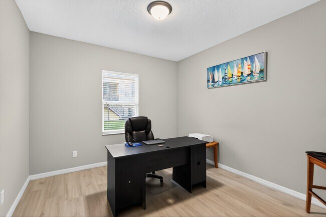 Building Photo - 17523 Promenade Dr