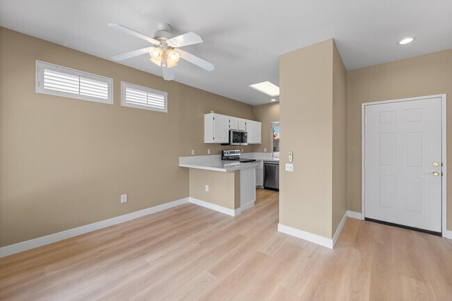 Building Photo - 38786 Brandywine Ave