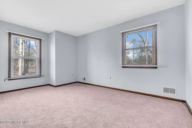 Building Photo - 1097 Lakewood Farmingdale Rd