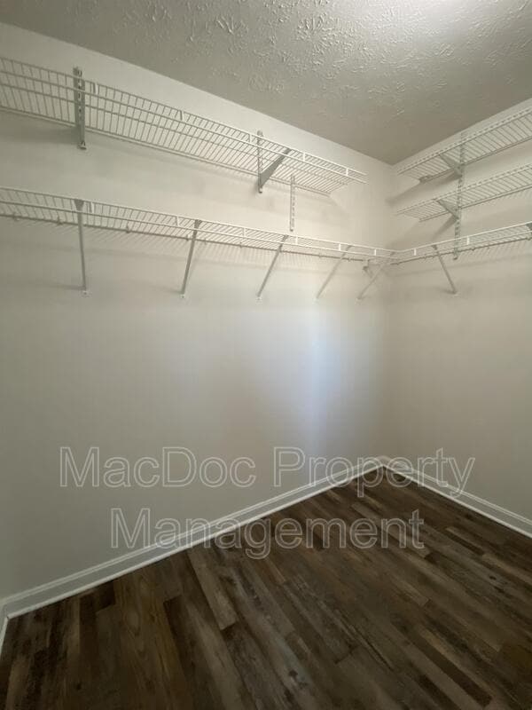 Building Photo - 9609 Coventry Creek Dr