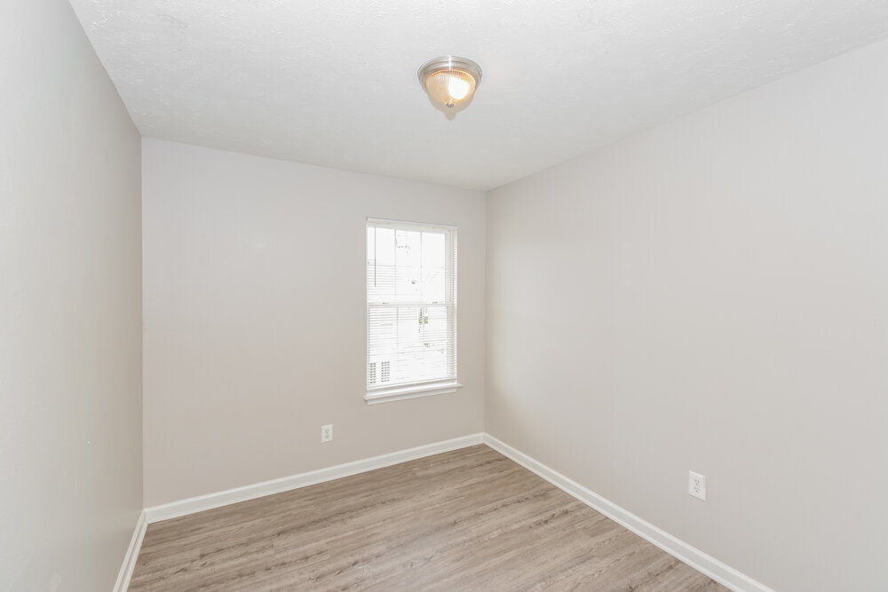 Building Photo - 8023 Logan Dr