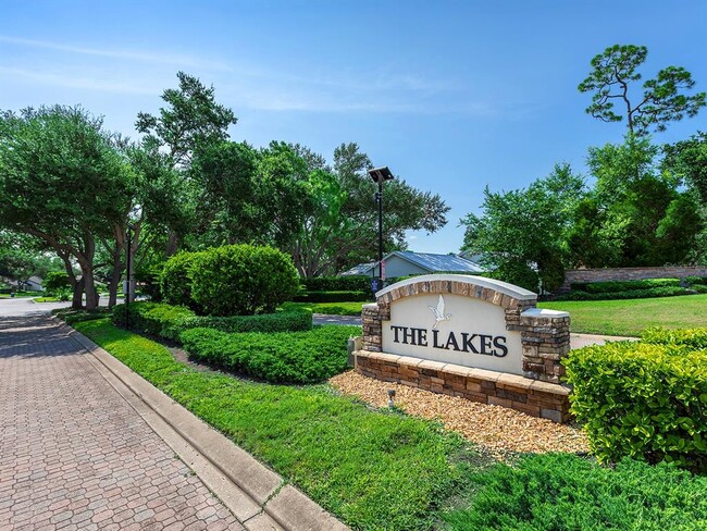 Building Photo - 1756 Cottonwood Trail