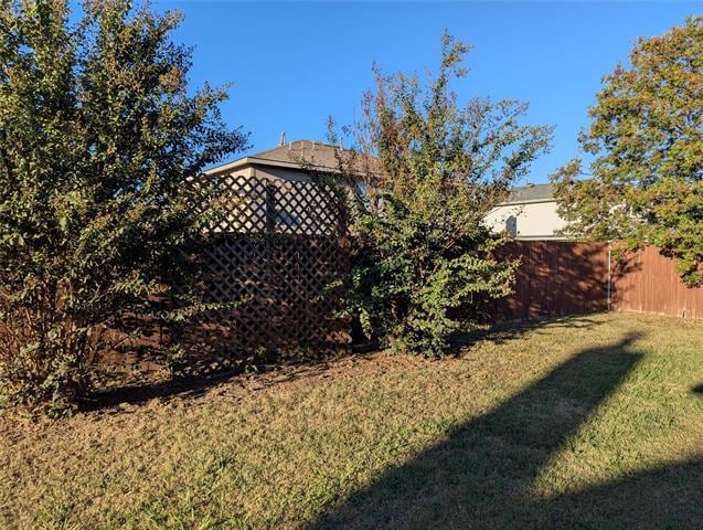 Building Photo - 305 Harvest Bend Dr