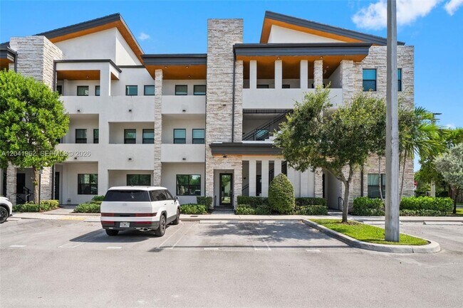 Building Photo - 7809 NW 104th Ave