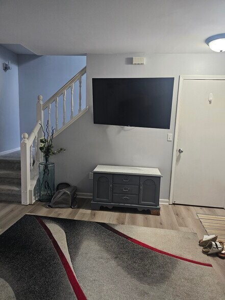 Building Photo - 1622 Rivers Edge