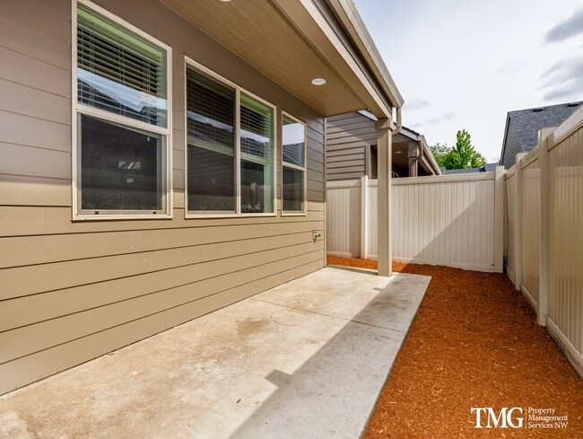 Building Photo - Modern Living with A/C and Attached Garage!