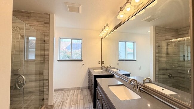 Building Photo - Stunning 4BD/3BA, Two-Story Home With Swimming Pool in Bettencourt Ranch, Danville- Available NOW!