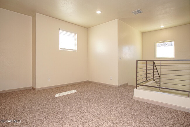 Building Photo - 7825 Enchanted View Dr