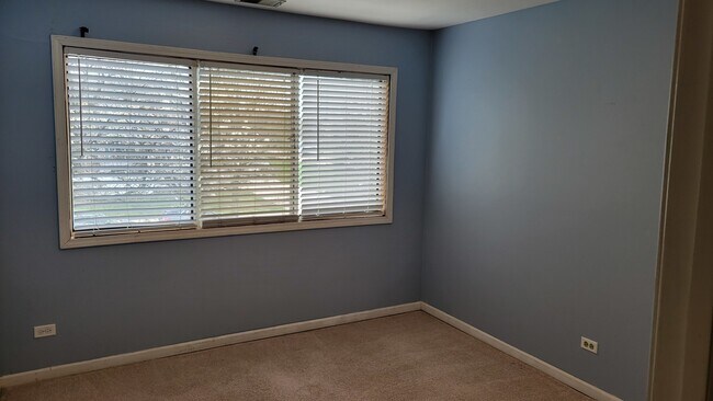 Building Photo - 441 Park Ridge Ln