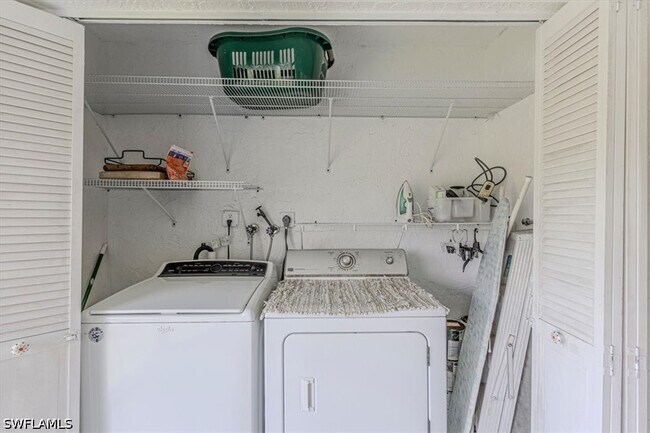 Building Photo - 4912 Tamiami Trl E