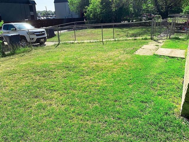 Building Photo - 1404 Yukon Dr