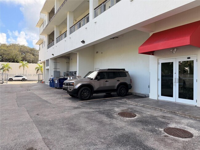 Building Photo - 6701 Biscayne Blvd