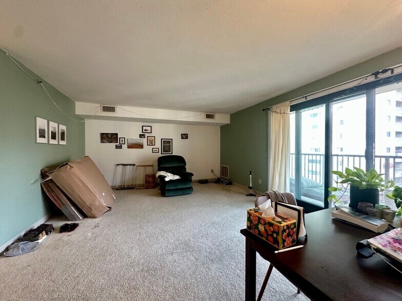 Building Photo - 41 Marion St