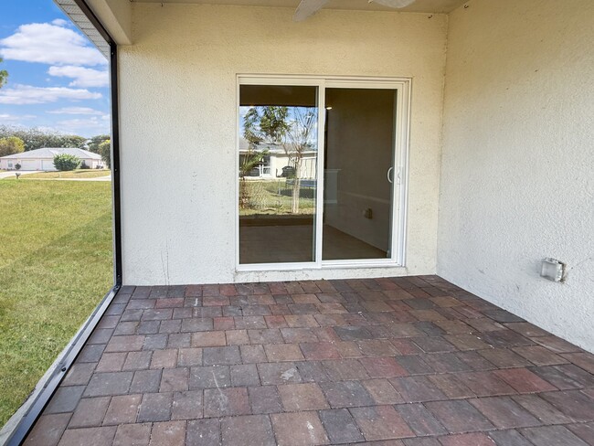 Building Photo - 8357 Matanzas Rd