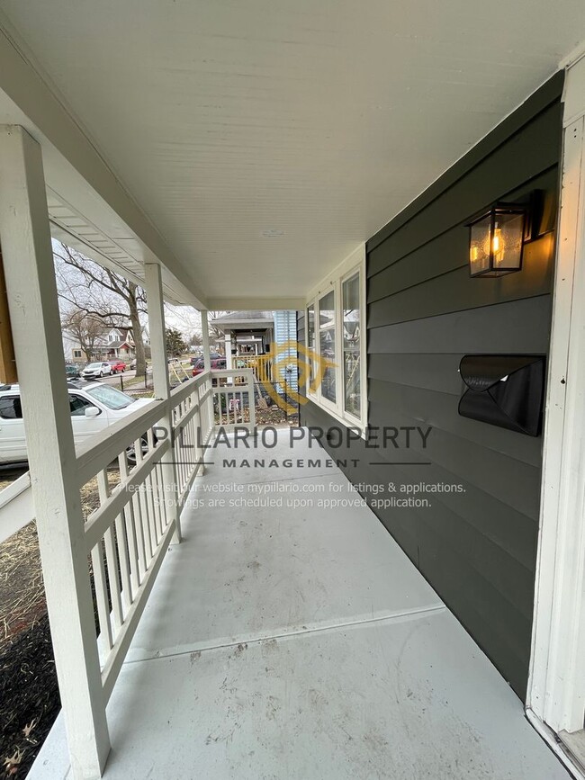 Building Photo - Renovated 3 Bedroom Home in Tuxedo Park, Available NOW!