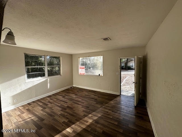 Building Photo - 7527 Tampa Ave