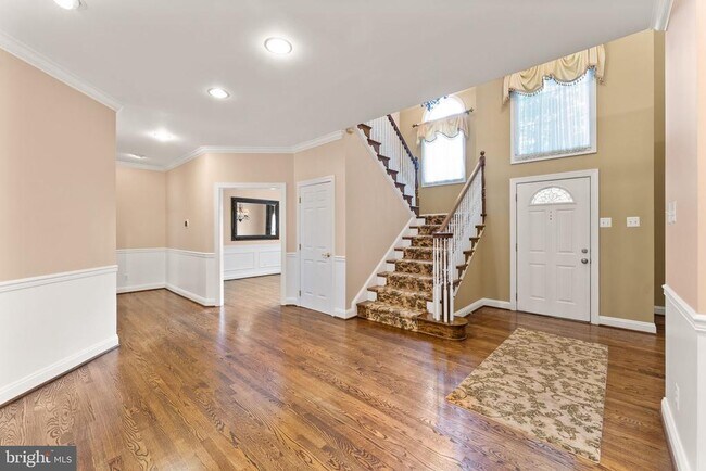 Building Photo - 46448 Montgomery Pl