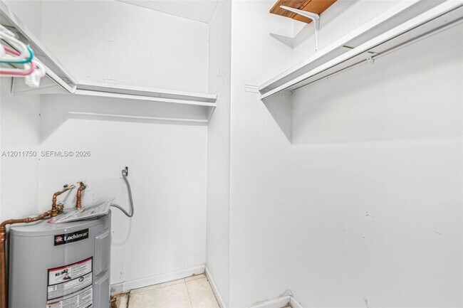 Building Photo - 9107 SW 137th Ter