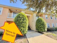 Building Photo - *MOVE-IN SPECIAL* Willow Ridge Upstairs 2/...
