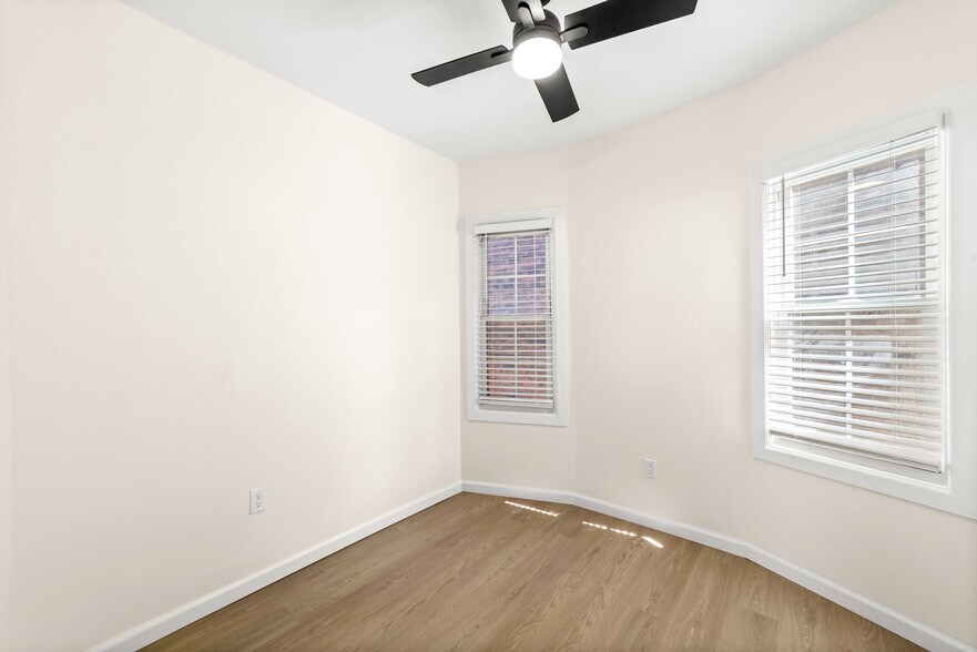 Smaller Bedroom/office downstairs - 1913 Fulton Rd