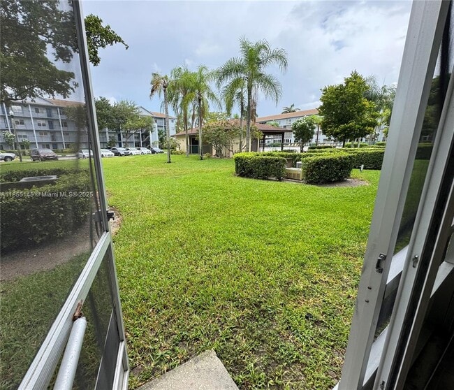 Building Photo - 650 SW 124th Terrace