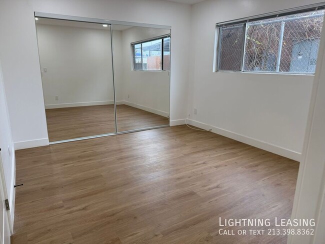 Building Photo - Stylish 1-Bedroom in North Hollywood